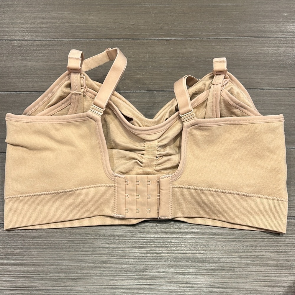 Wireless Pumping & Nursing Bra View 6